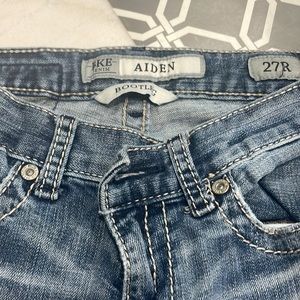 Used BKE Aiden Jeans 27R